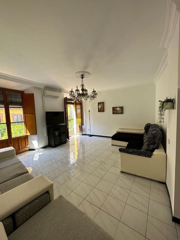 Casa Snoopy Apartment Севиля Екстериор снимка
