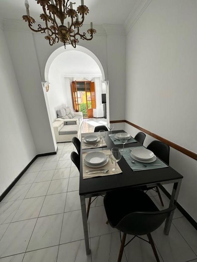 Casa Snoopy Apartment Севиля Екстериор снимка